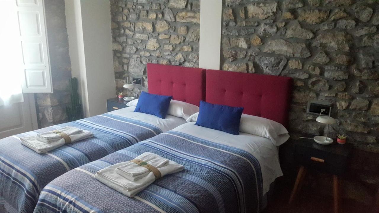 Apartamentos Hevia Villaviciosa  Exterior photo